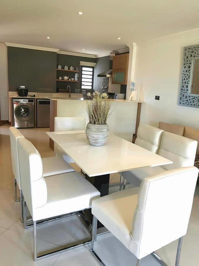 Ocean Bliss By Oasis Holidays Flic en Flac Exterior foto